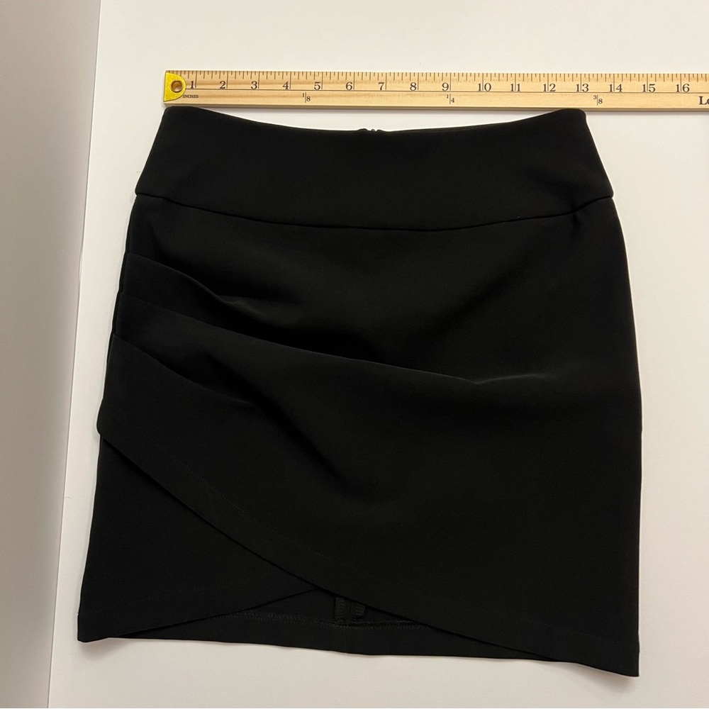 6 Pairs of Akira Skirts Size Small Bundle - Picture 8 of 16